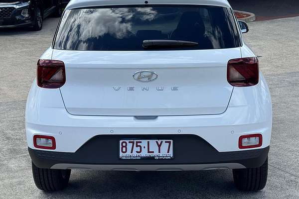 2024 Hyundai Venue Elite QX.V5