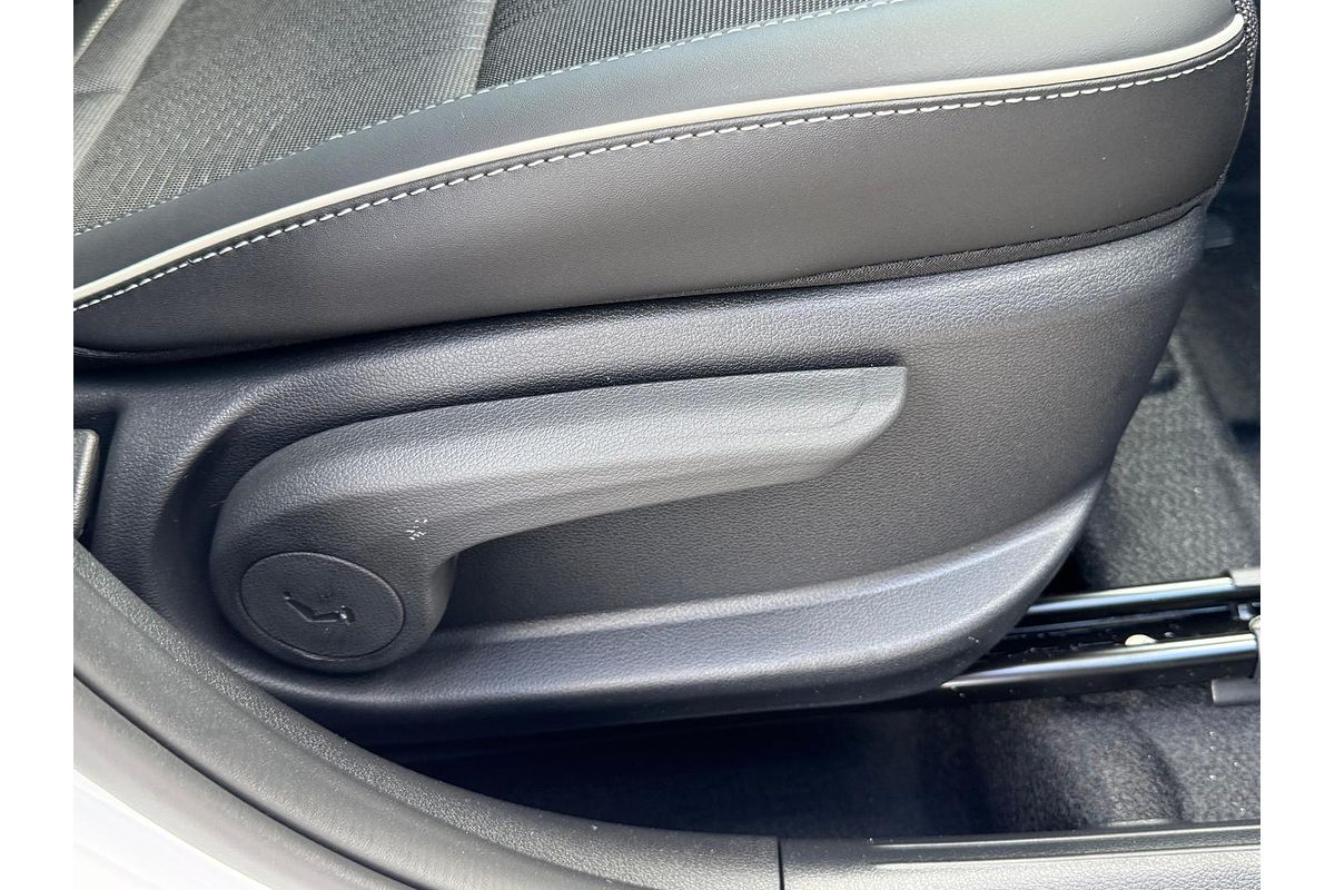 2024 Hyundai Venue Elite QX.V5