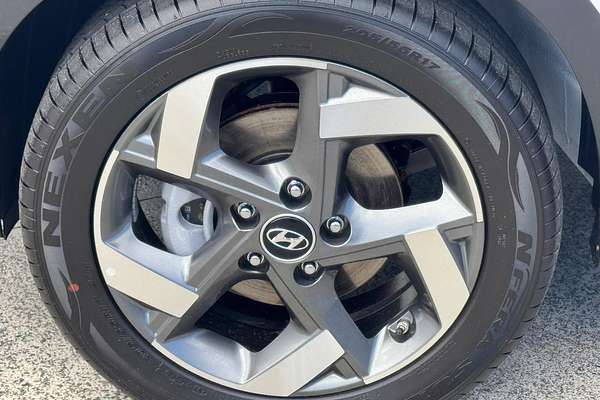 2024 Hyundai Venue Elite QX.V5