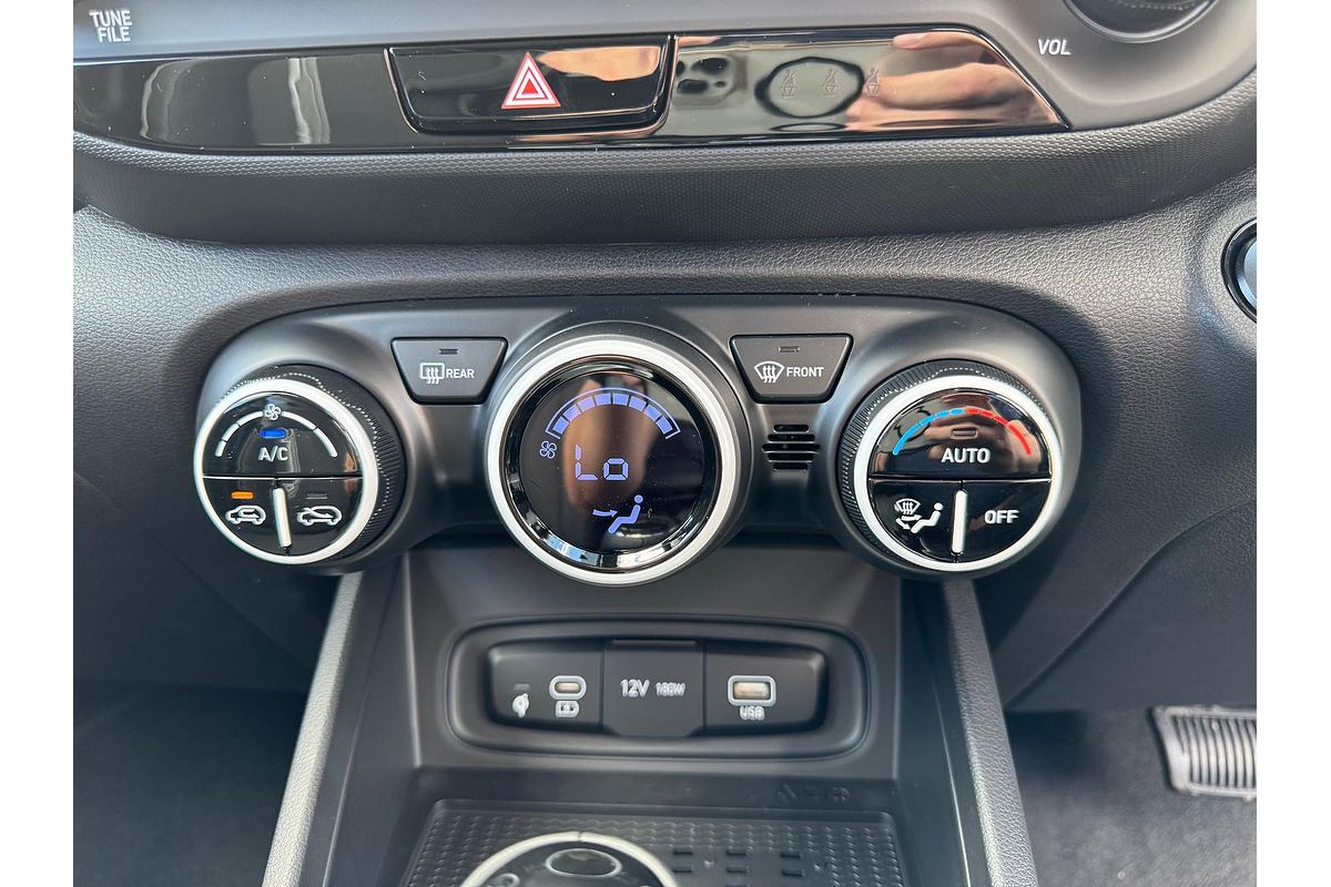 2024 Hyundai Venue Elite QX.V5