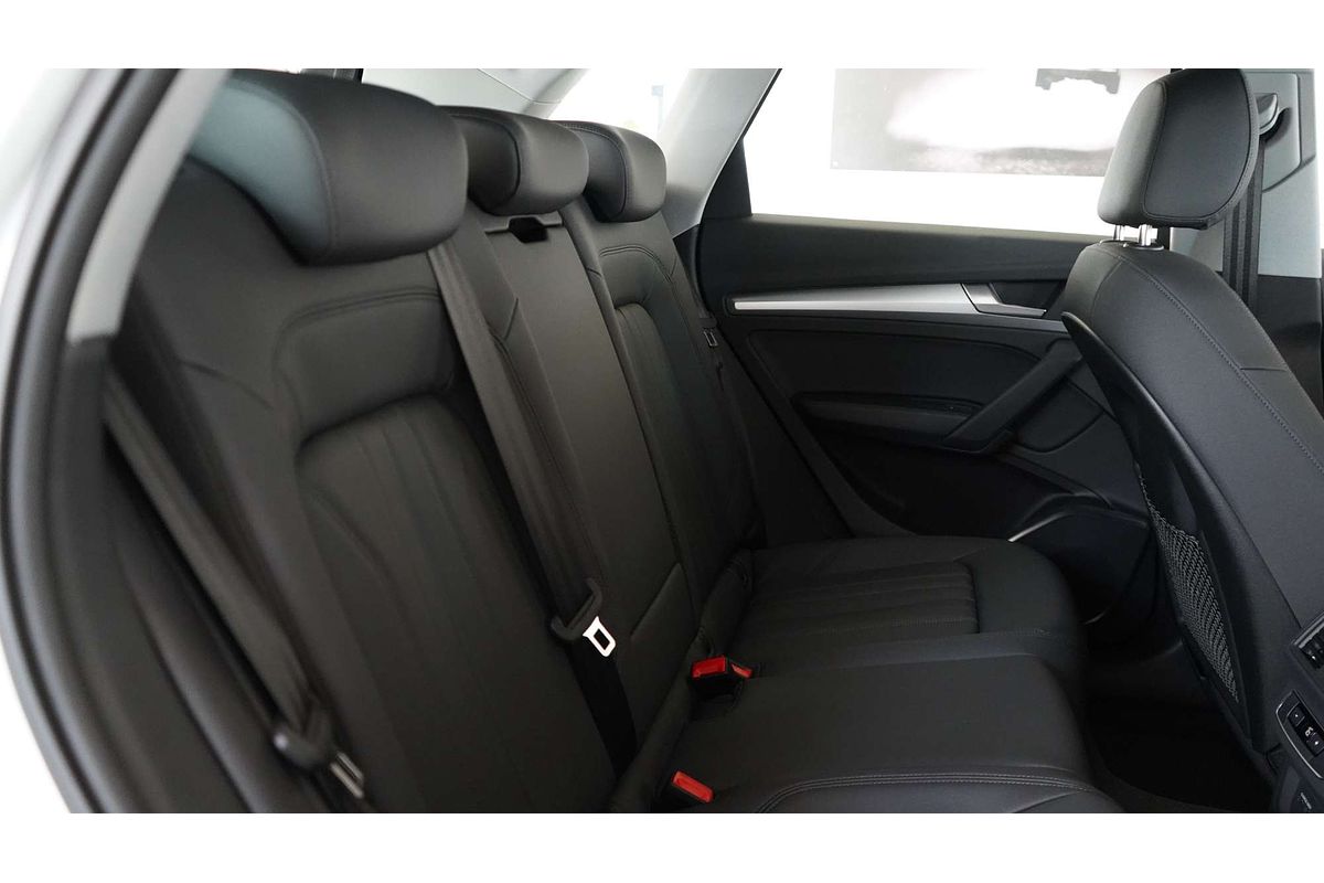 2024 Audi Q5 35 TDI FY