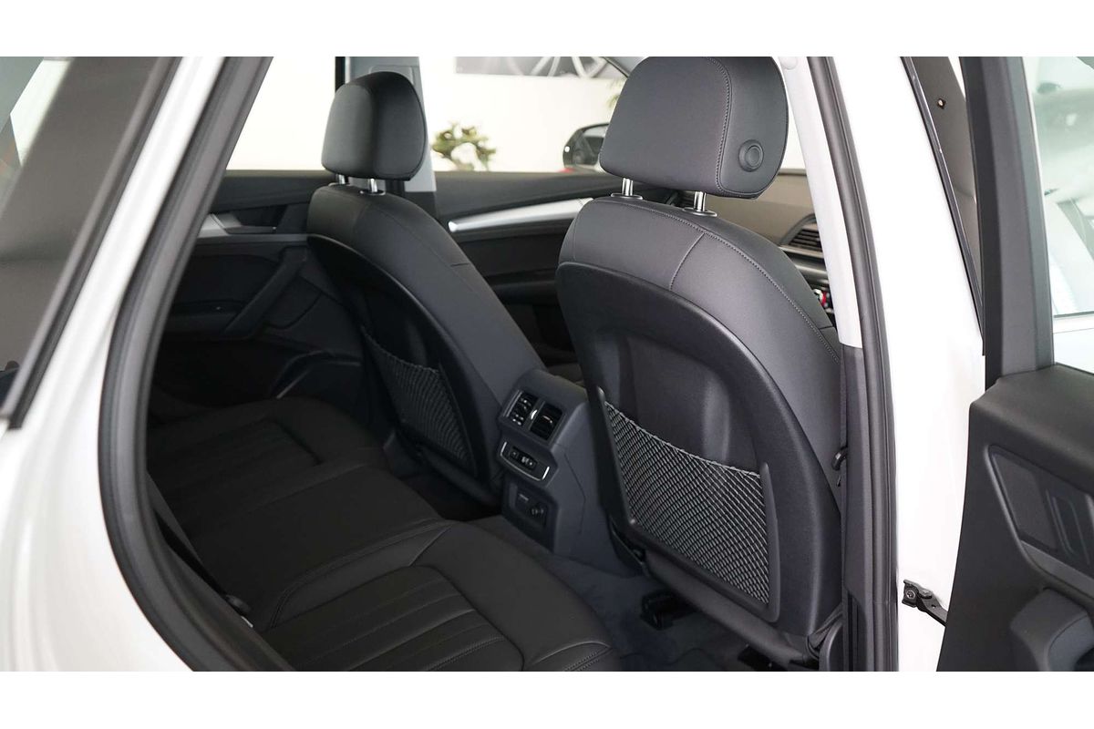 2024 Audi Q5 35 TDI FY