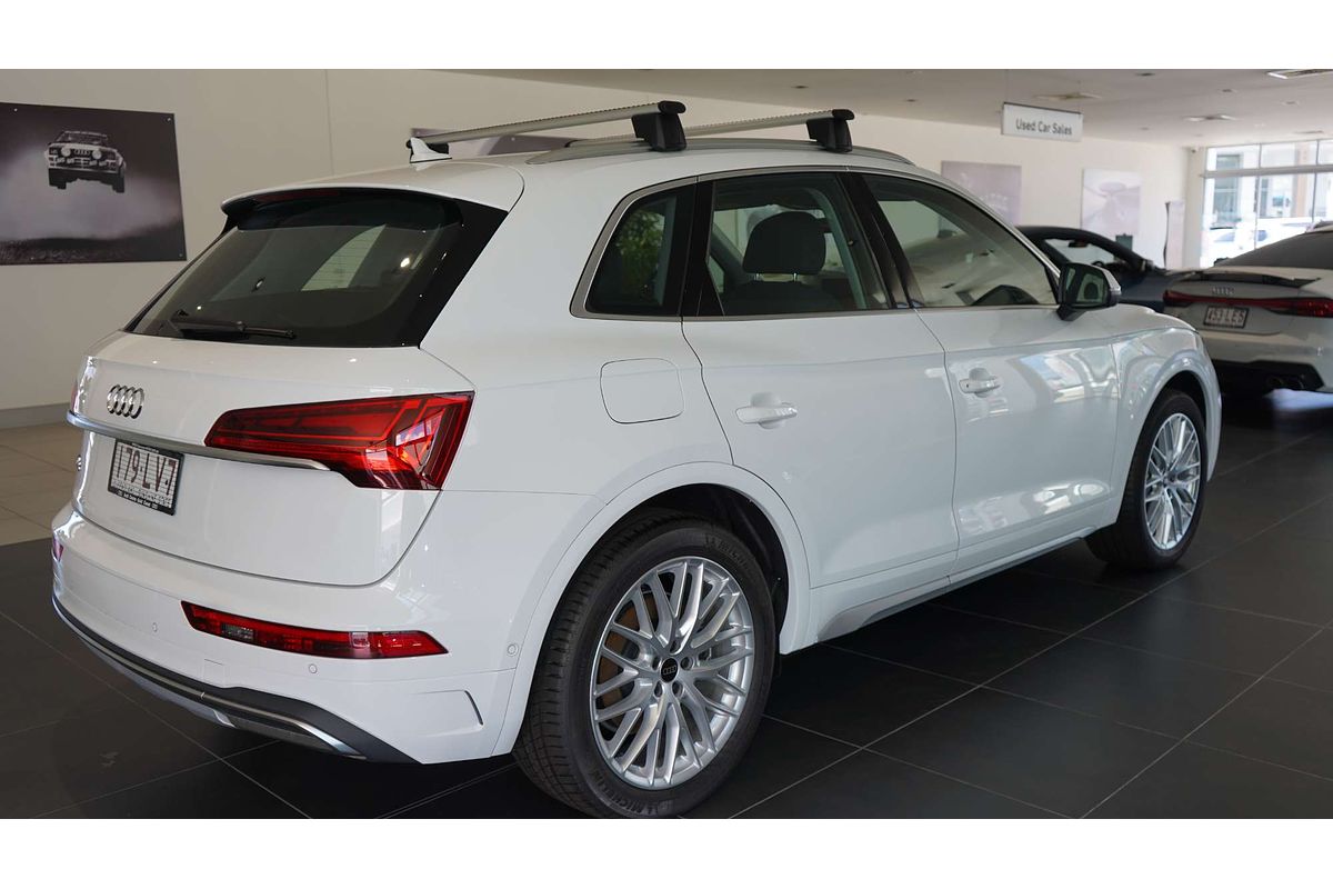 2024 Audi Q5 35 TDI FY