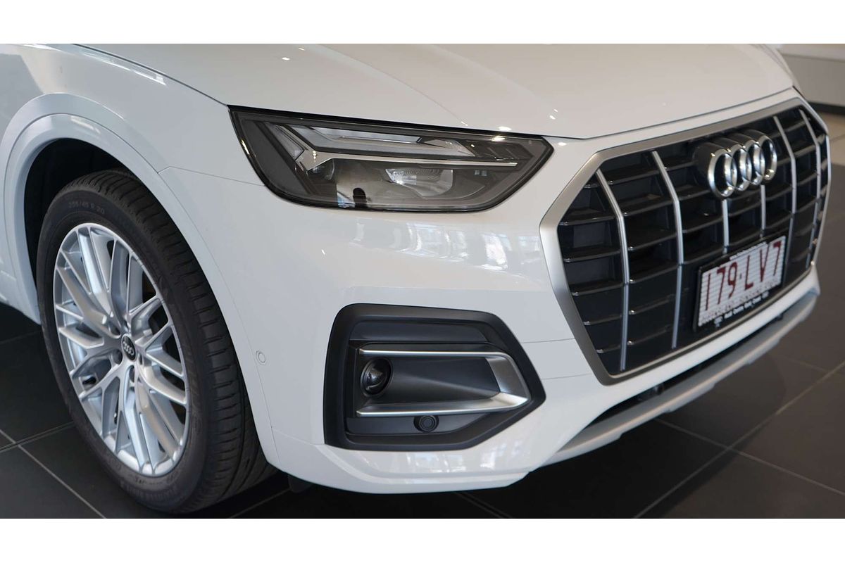 2024 Audi Q5 35 TDI FY