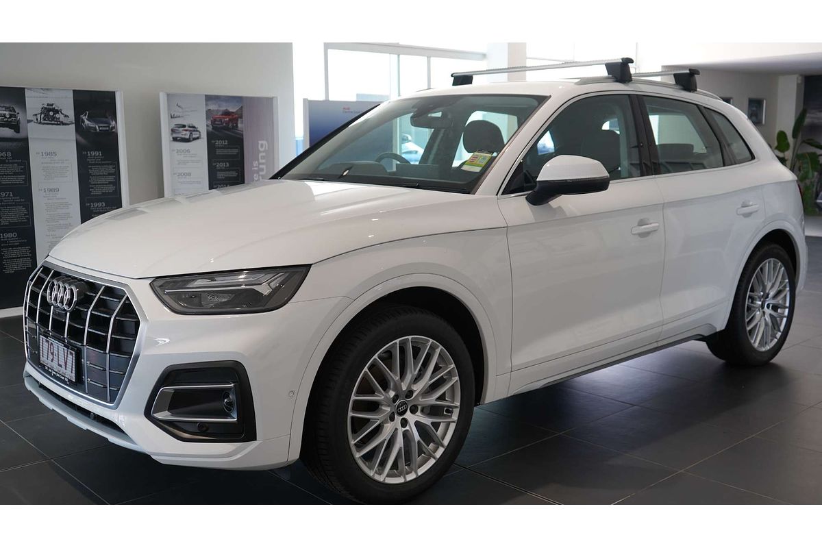 2024 Audi Q5 35 TDI FY