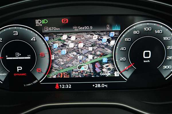 2024 Audi Q5 35 TDI FY