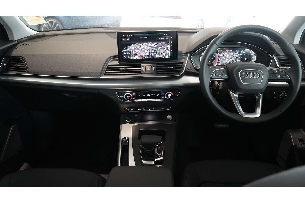 2024 Audi Q5 35 TDI FY