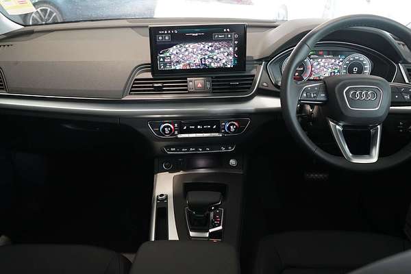 2024 Audi Q5 35 TDI FY