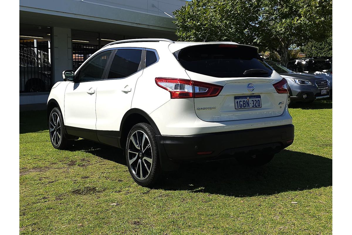 2016 Nissan QASHQAI Ti J11