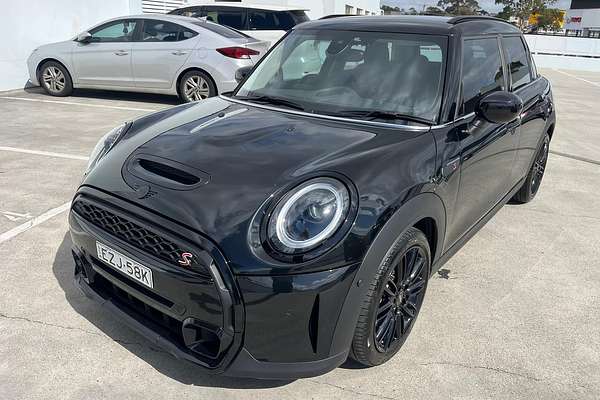 2023 MINI Hatch Cooper S Classic F55 LCI-2