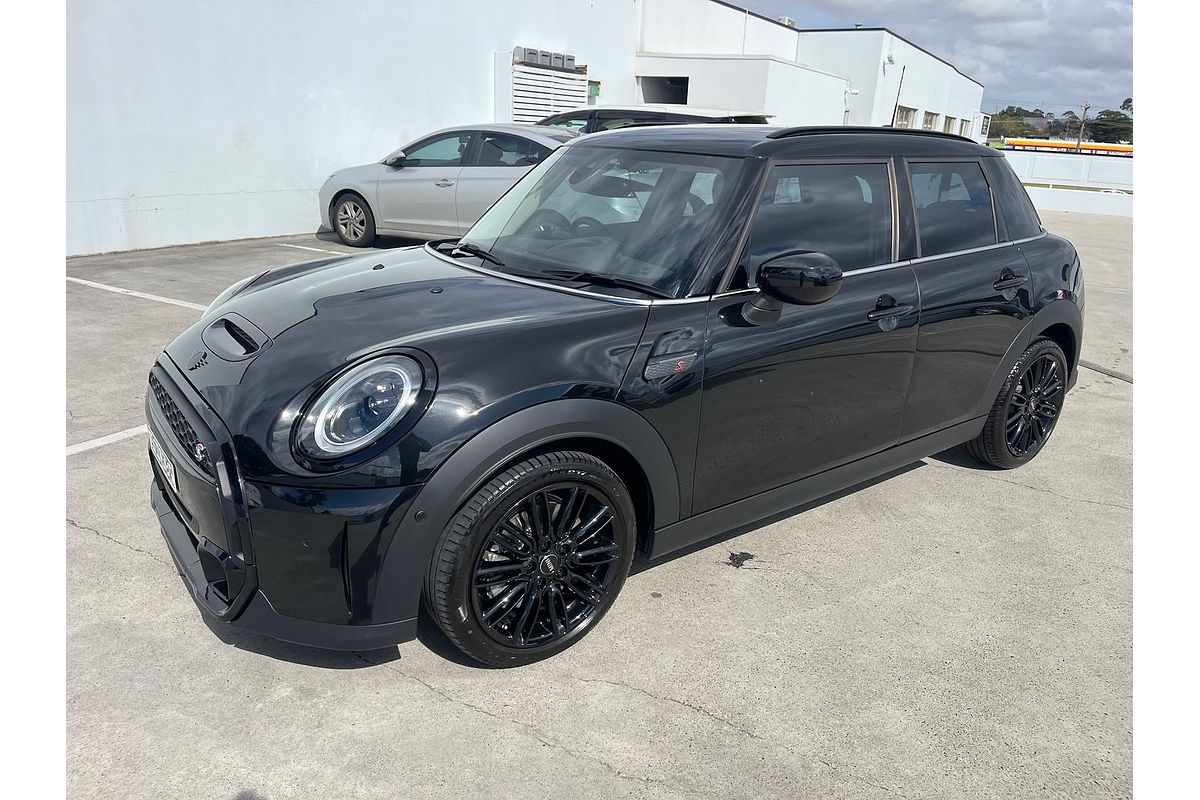 2023 MINI Hatch Cooper S Classic F55 LCI-2