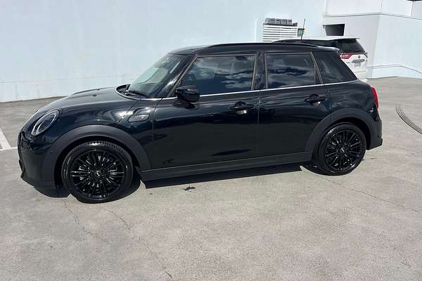 2023 MINI Hatch Cooper S Classic F55 LCI-2