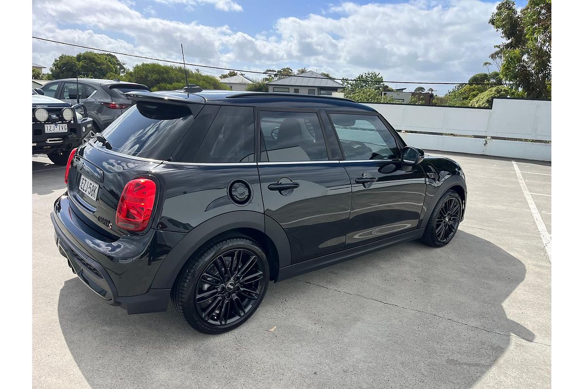 2023 MINI Hatch Cooper S Classic F55 LCI-2