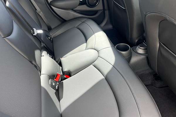 2023 MINI Hatch Cooper S Classic F55 LCI-2