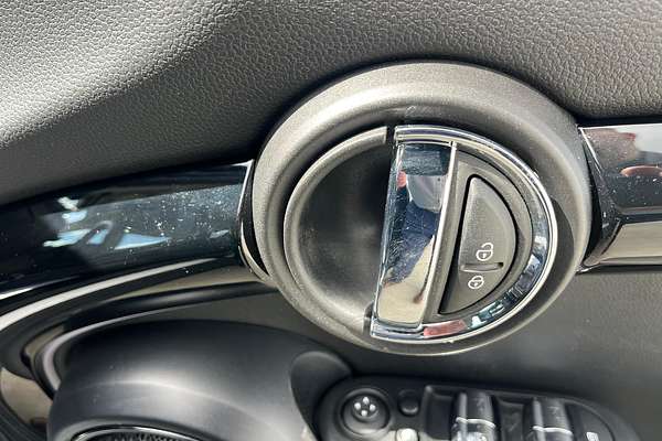 2023 MINI Hatch Cooper S Classic F55 LCI-2