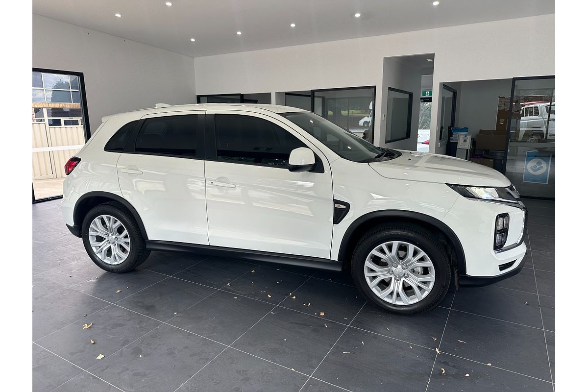 2024 Mitsubishi ASX ES XD