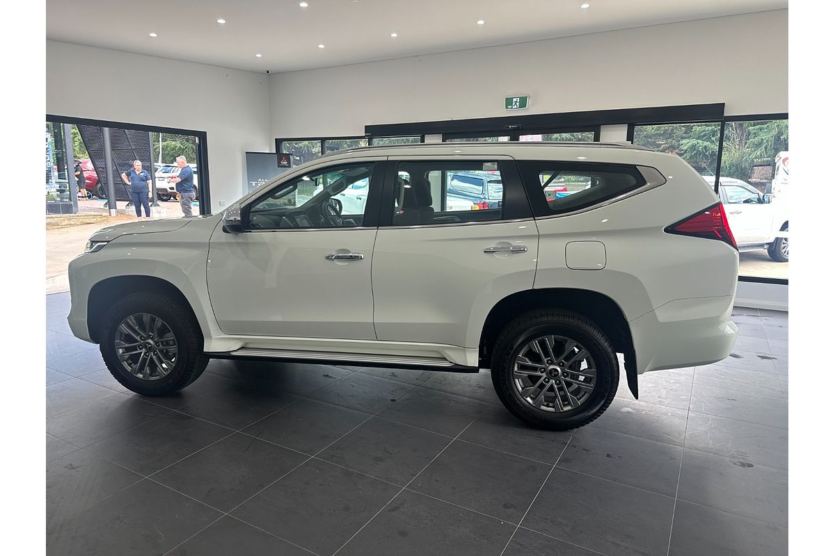 2024 Mitsubishi Pajero Sport GLX QF