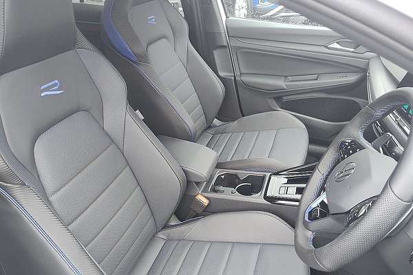2024 Volkswagen Golf R 8