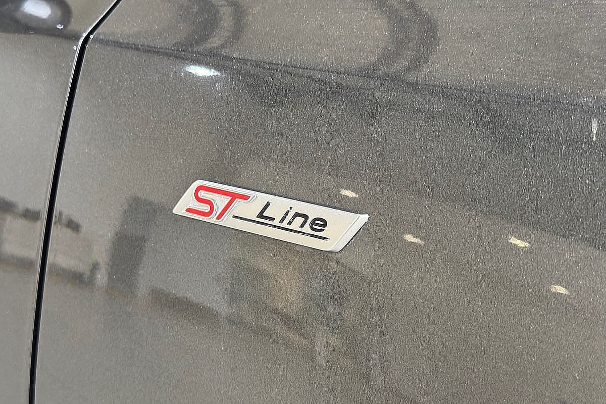 2020 Ford Focus ST-Line SA