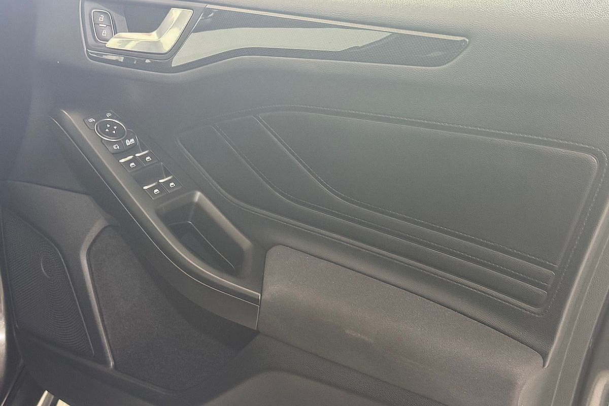 2020 Ford Focus ST-Line SA