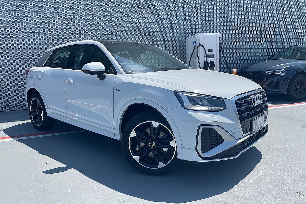 2024 Audi Q2 40 TFSI S line GA