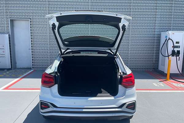 2024 Audi Q2 40 TFSI S line GA