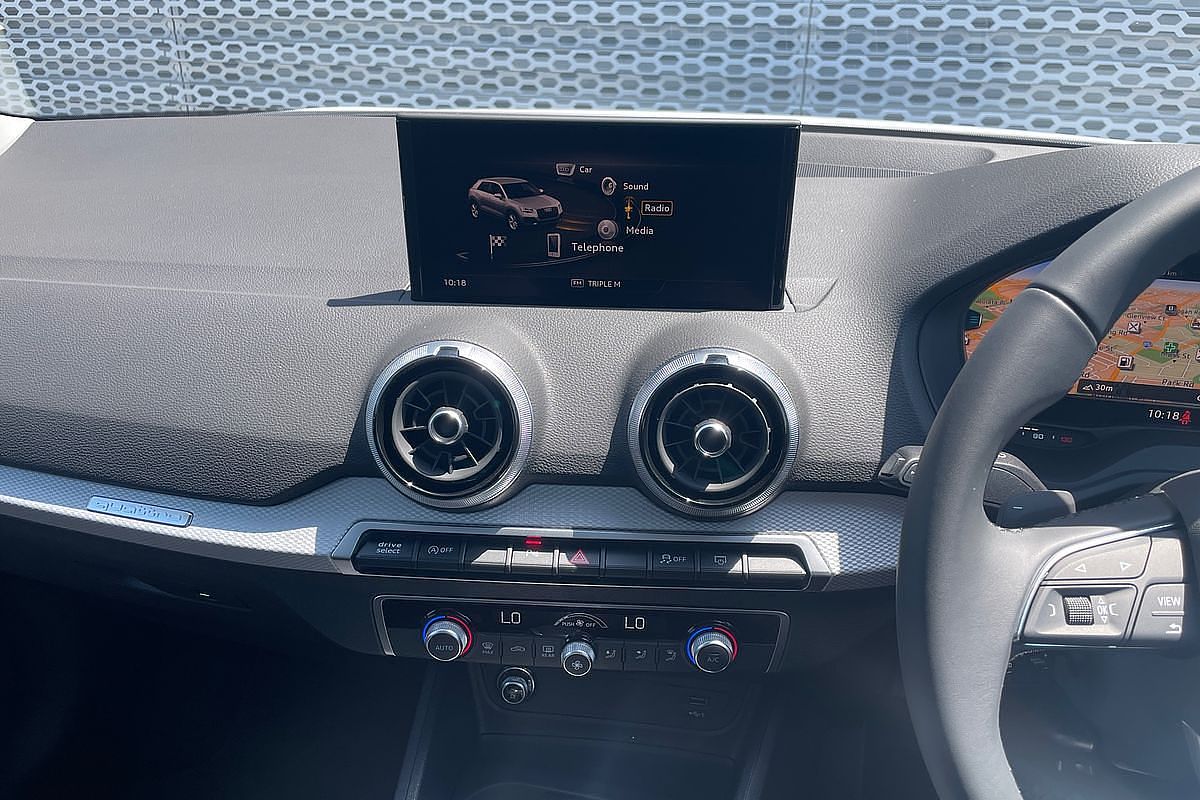 2024 Audi Q2 40 TFSI S line GA