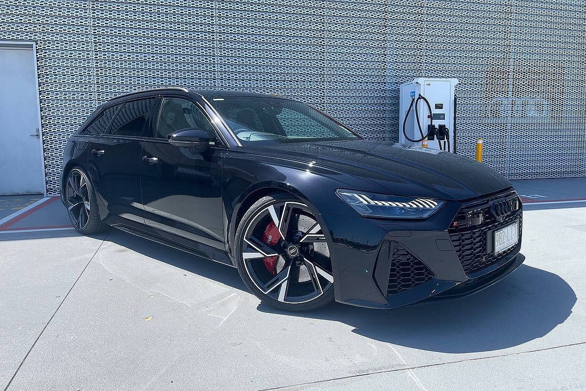 2024 Audi RS6 Performance C8