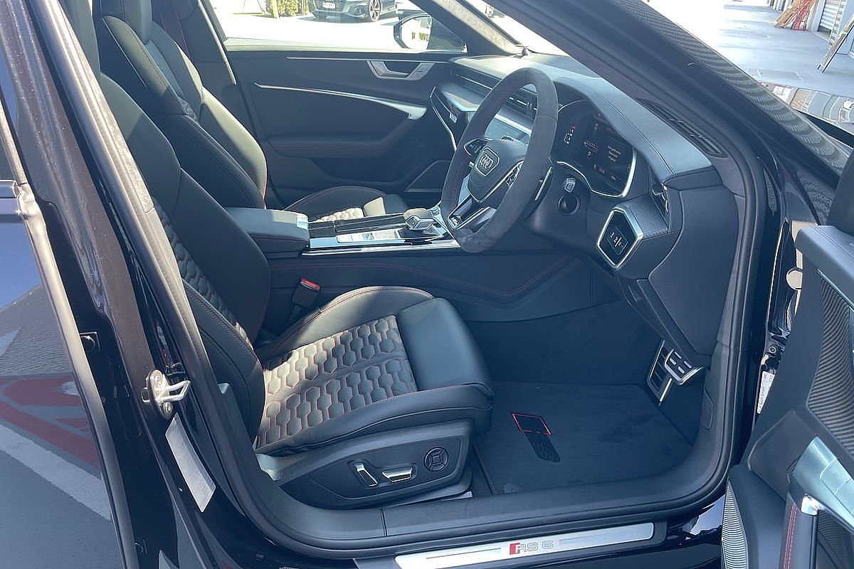 2024 Audi RS6 Performance C8