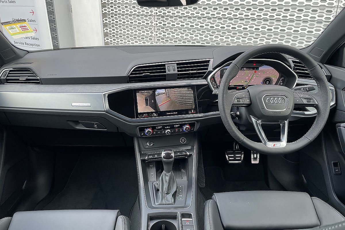 2024 Audi Q3 40 TFSI S Line F3