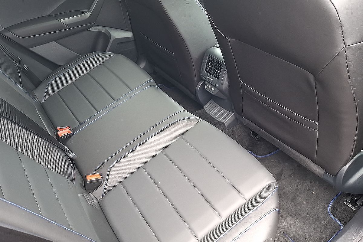 2023 Volkswagen T-Roc R D11