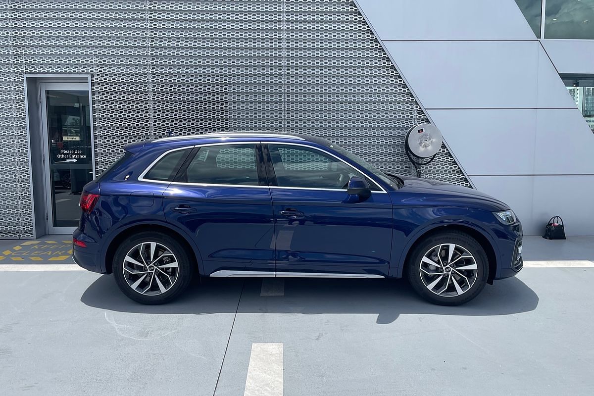 2024 Audi Q5 35 TDI FY