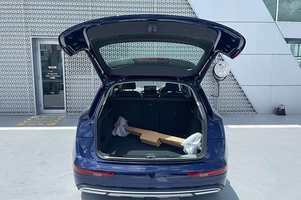 2024 Audi Q5 35 TDI FY