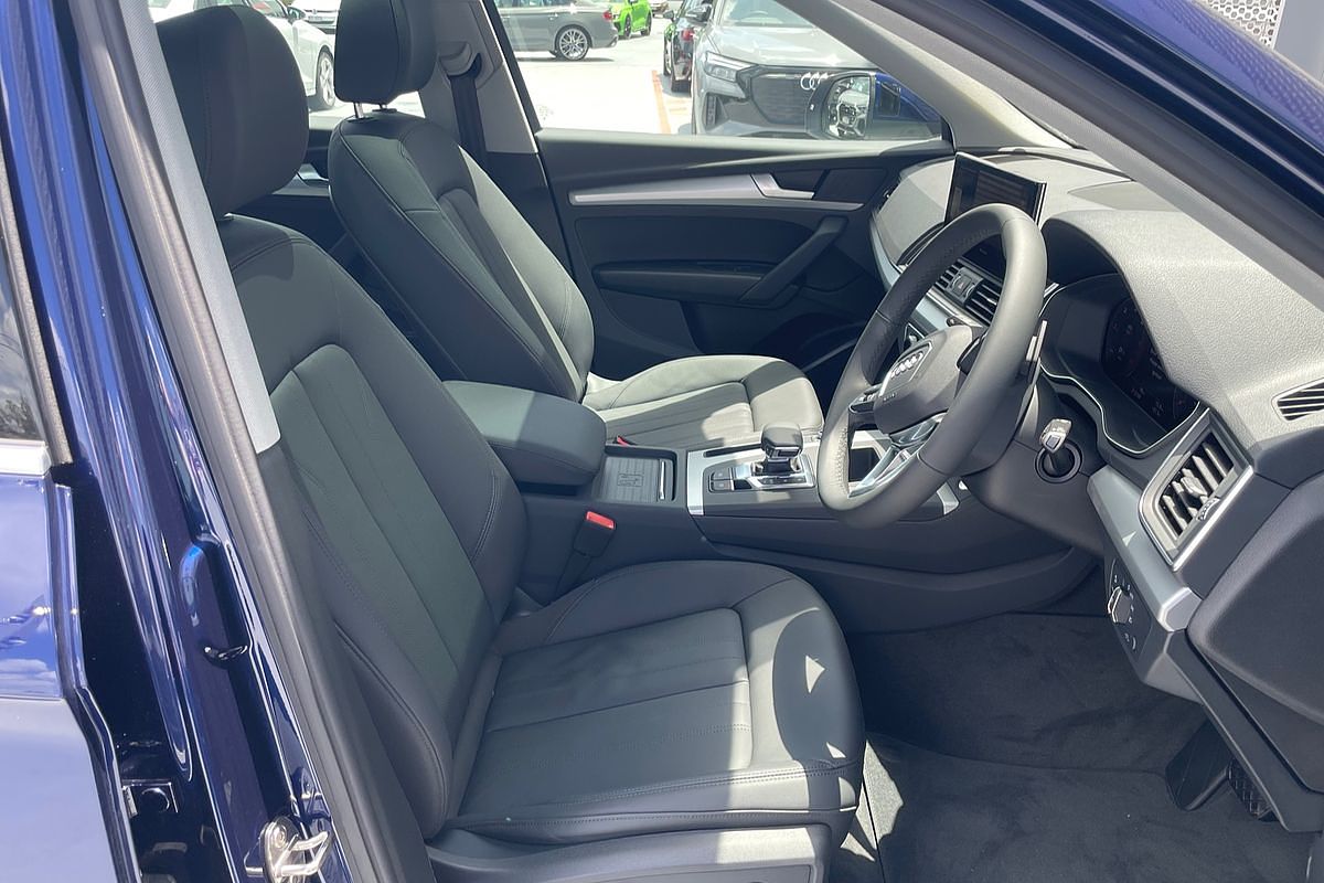 2024 Audi Q5 35 TDI FY