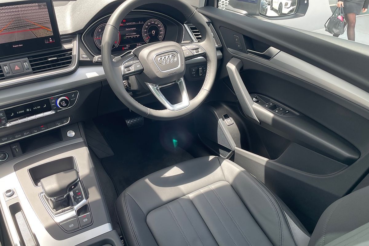 2024 Audi Q5 35 TDI FY
