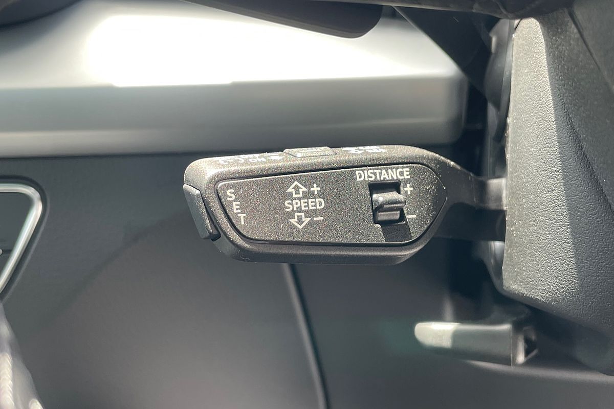 2024 Audi Q5 35 TDI FY