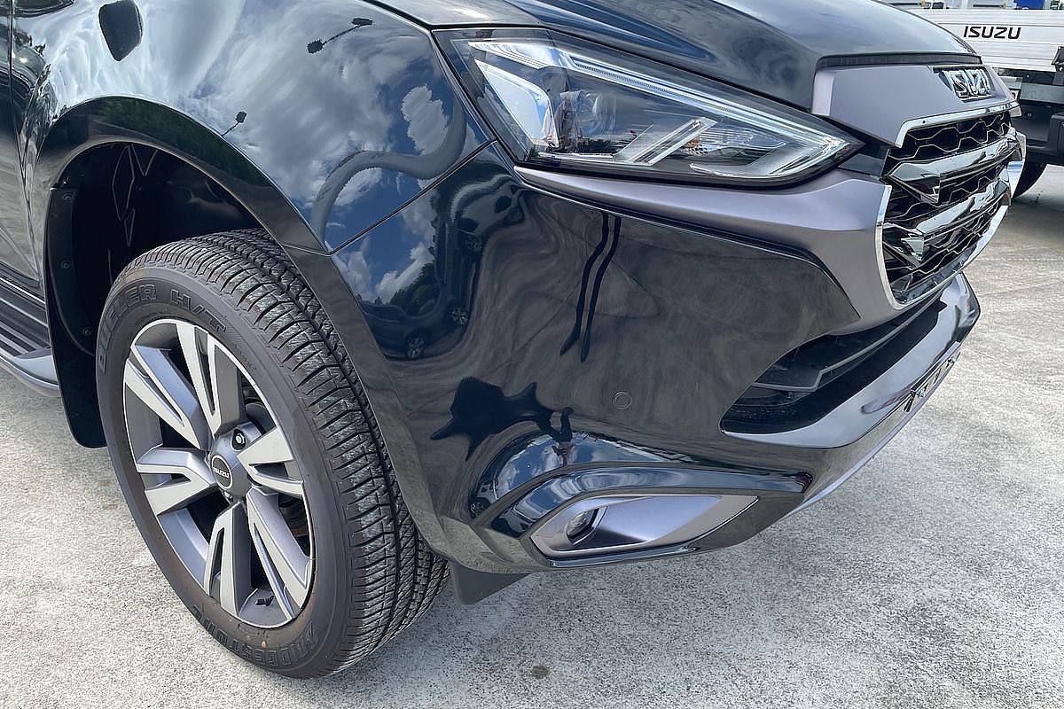 2023 Isuzu MU-X LS-T