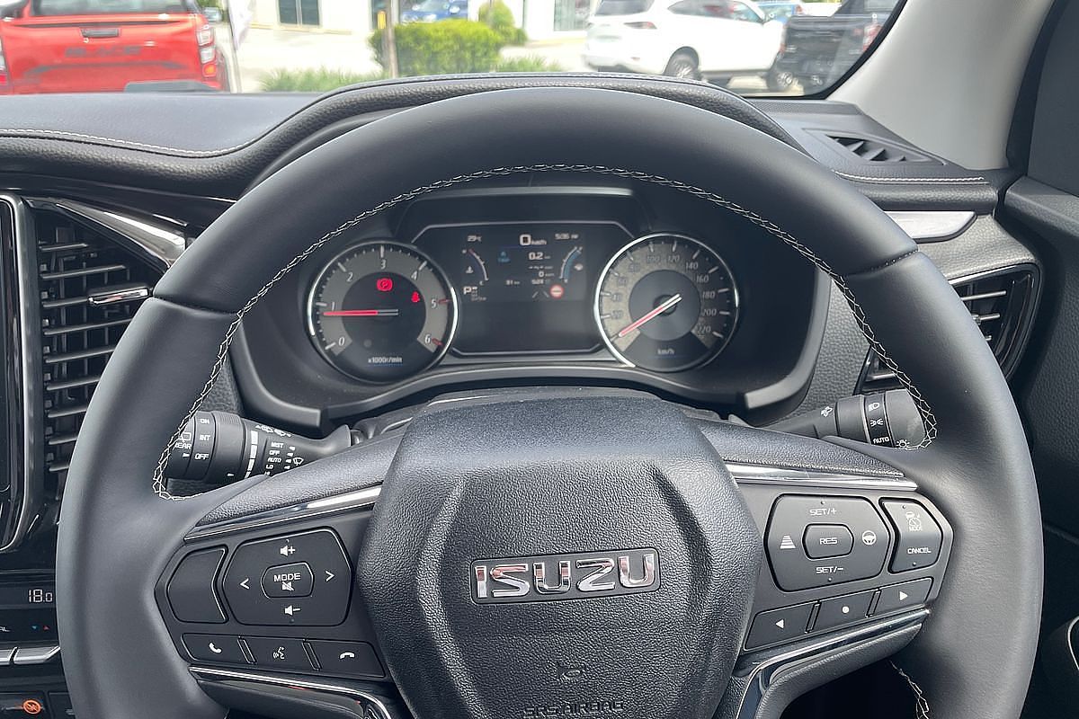 2023 Isuzu MU-X LS-T