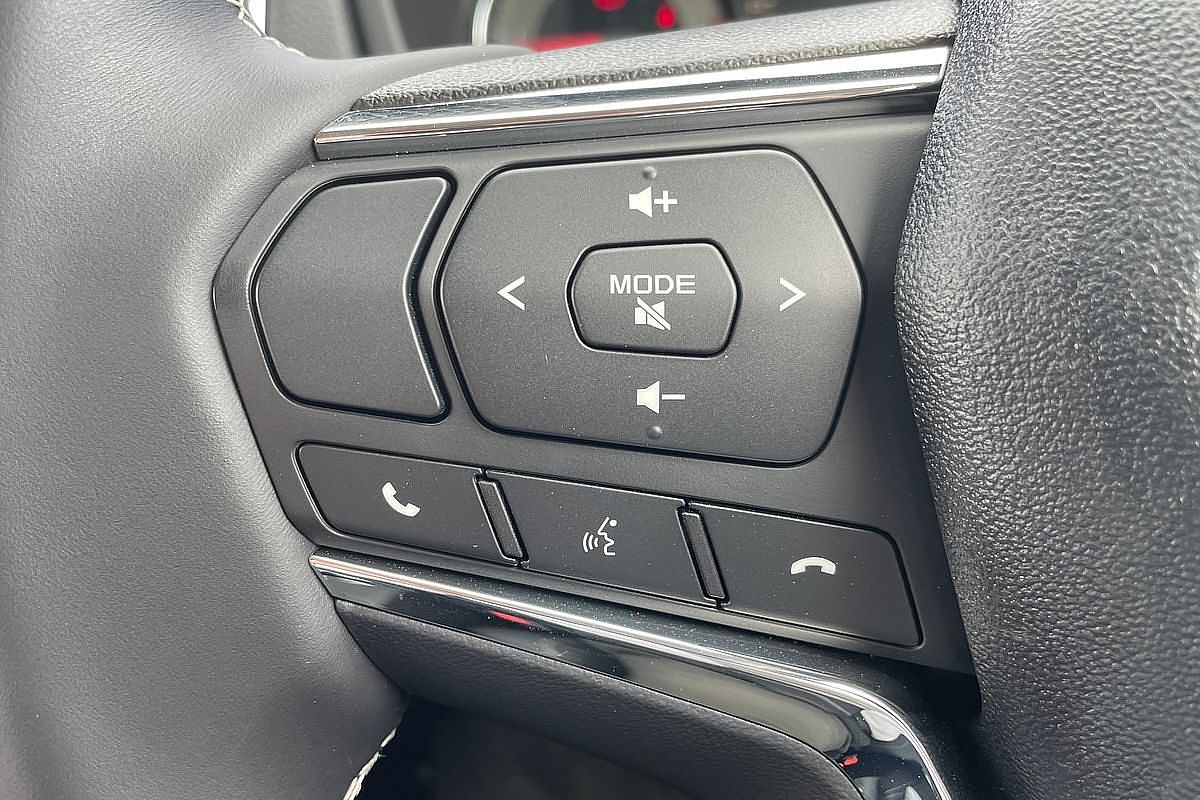 2023 Isuzu MU-X LS-T