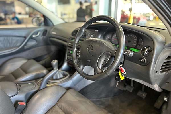 1997 Holden Senator Signature 195i VT