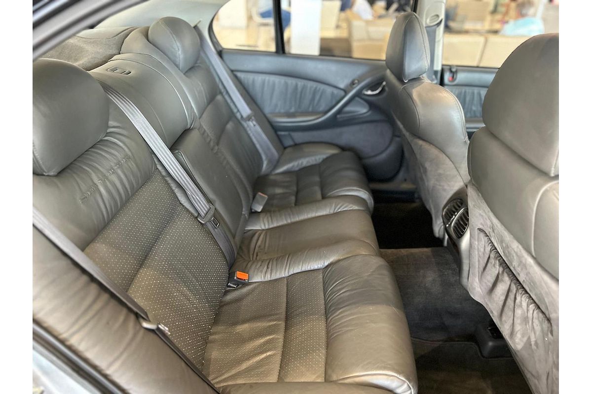 1997 Holden Senator Signature 195i VT