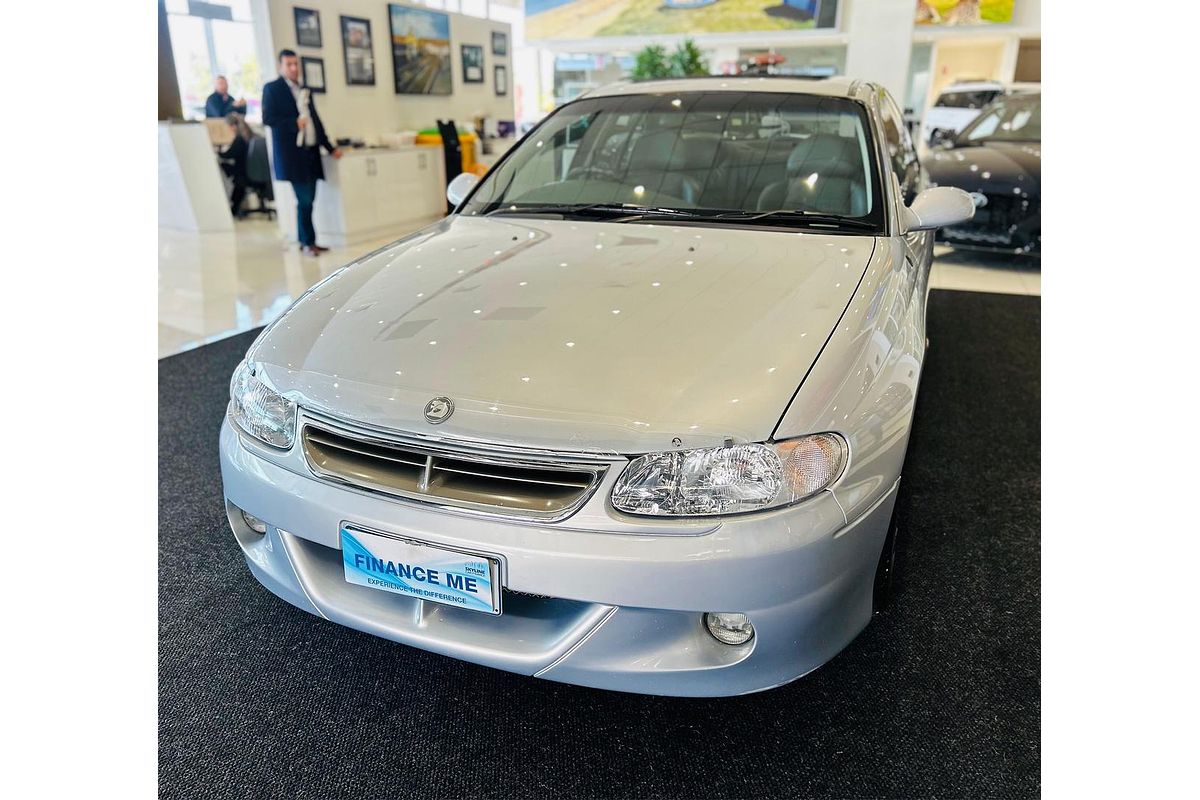 1997 Holden Senator Signature 195i VT
