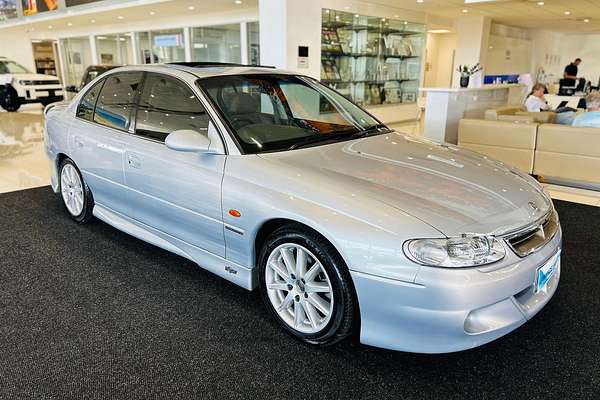 1997 Holden Senator Signature 195i VT
