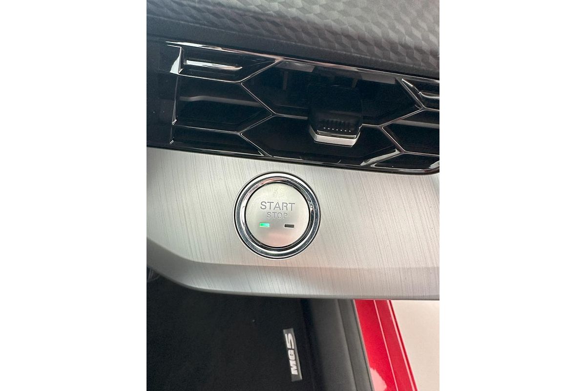 2024 MG MG5 Essence
