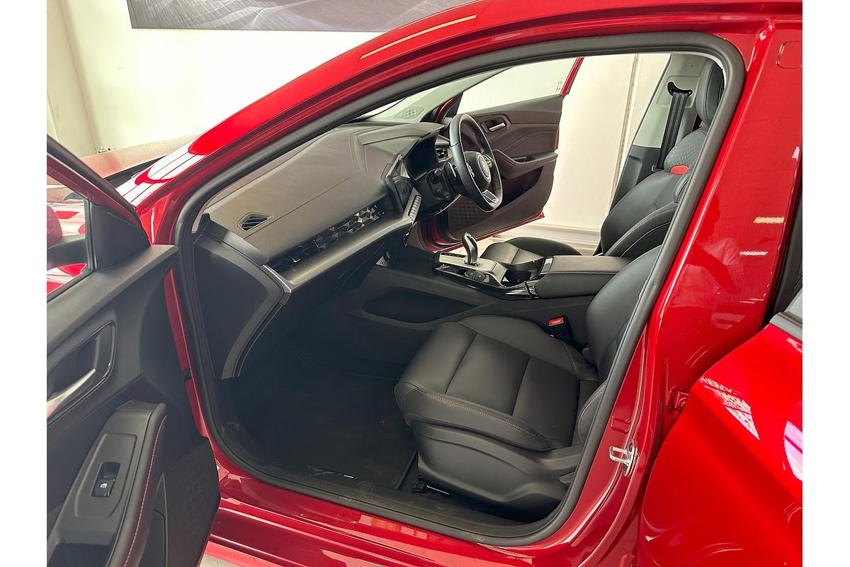 2024 MG MG5 Essence