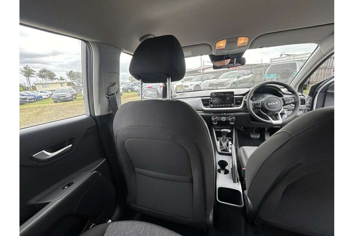 2024 Kia Stonic S YB