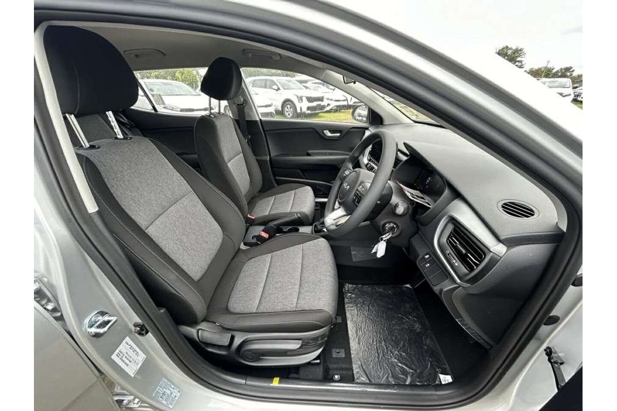 2024 Kia Stonic S YB