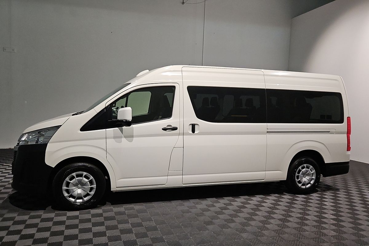 2023 Toyota Hiace Commuter GDH322R