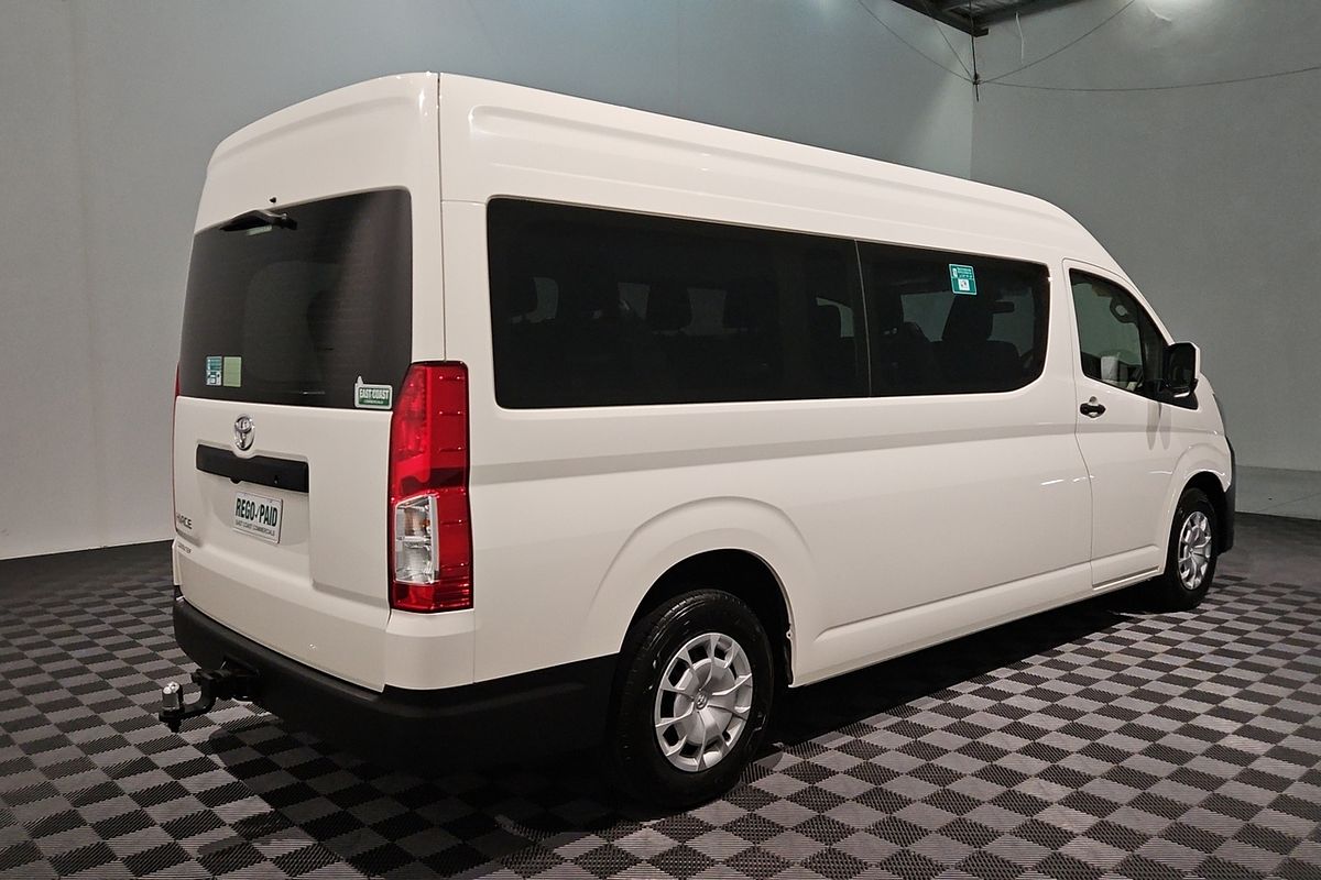 2023 Toyota Hiace Commuter GDH322R