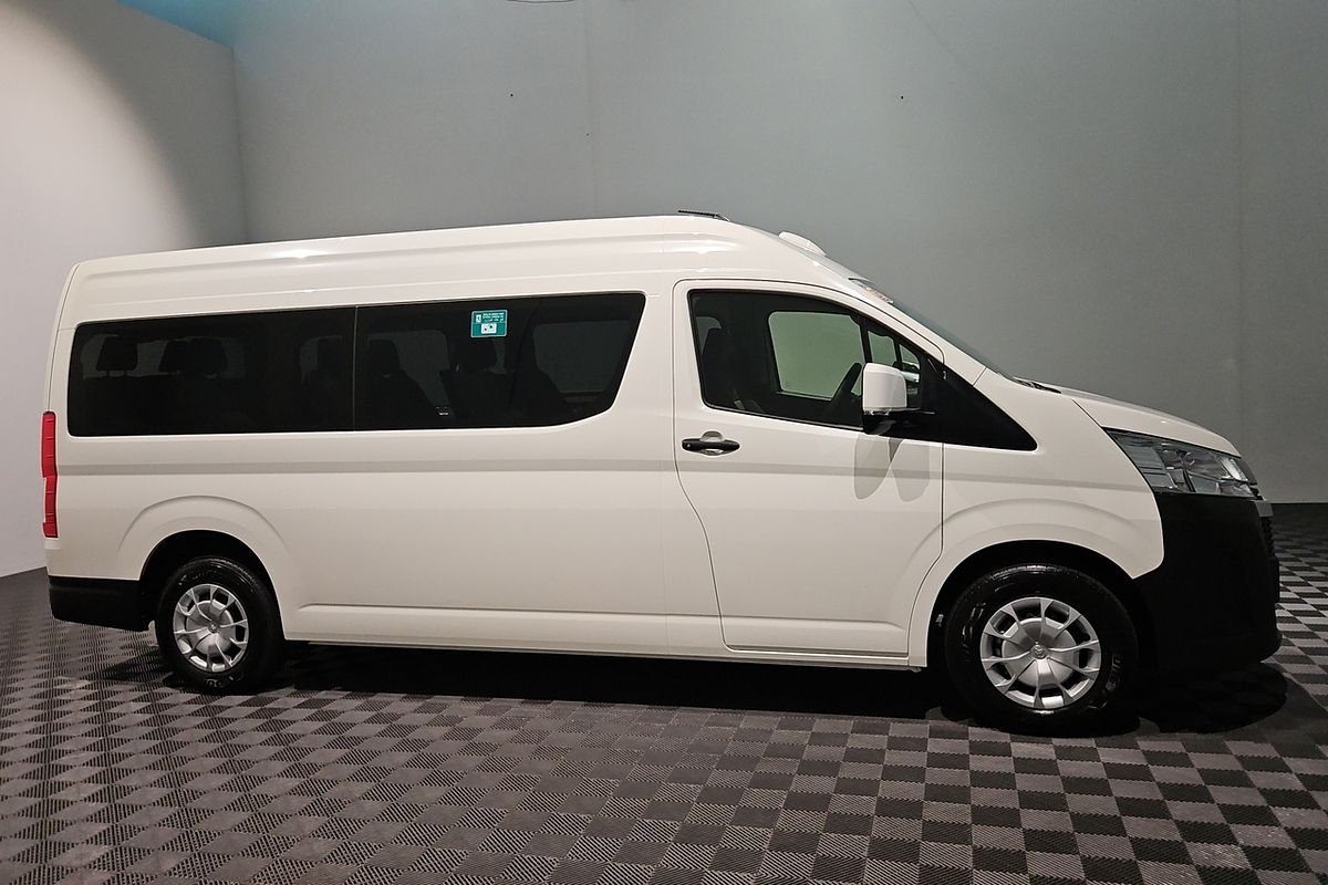 2023 Toyota Hiace Commuter GDH322R